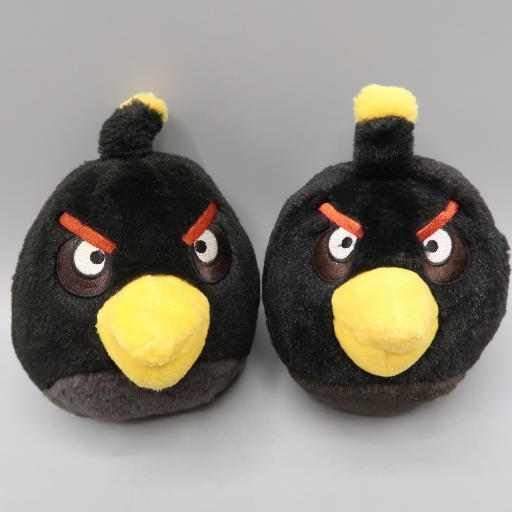 Angry Bird Plush Black Bird 2010 Commonwealth 6 inch lot of 2 Twins Toy Stuffed